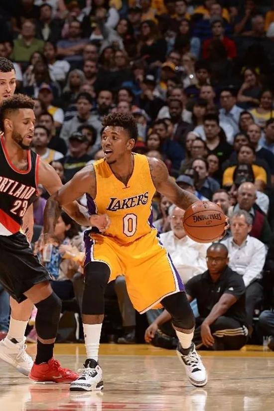 不妨先看三 不妨先看三